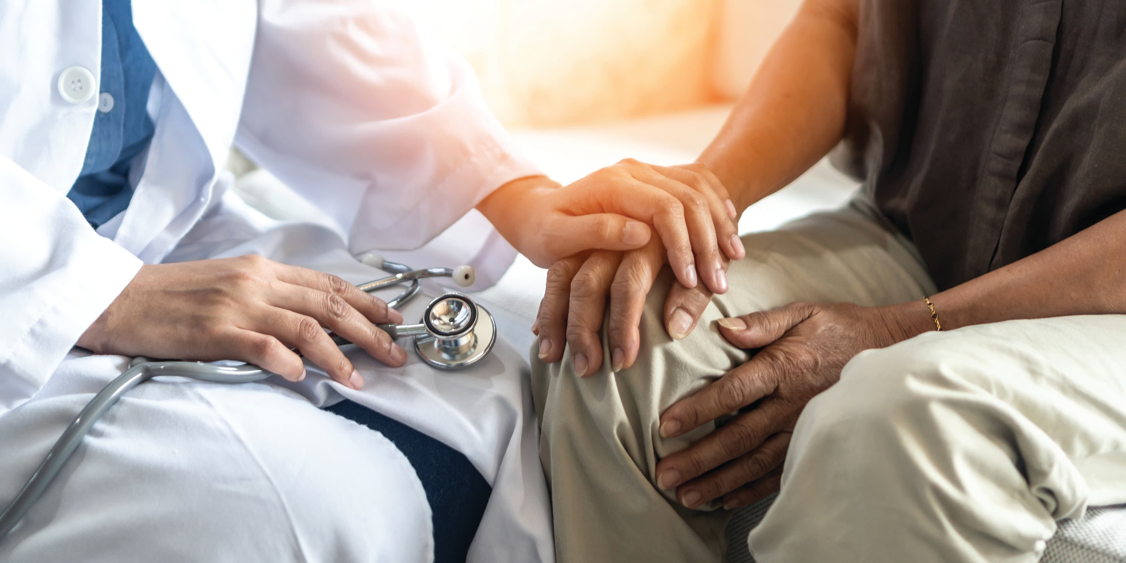 Parkinson kasalligi: tananing yordam chaqirishi